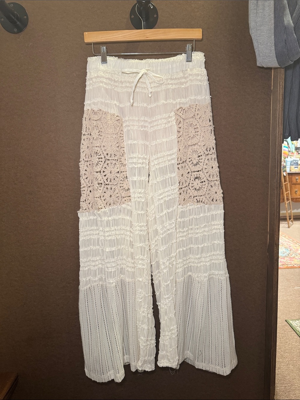 POL White Wide-Leg Crochet Panel Pants with Cream Insets